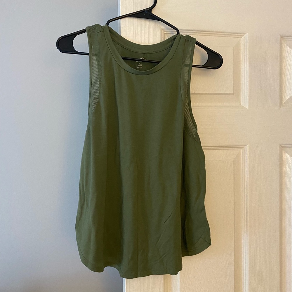 Old Navy active tank. Size medium.